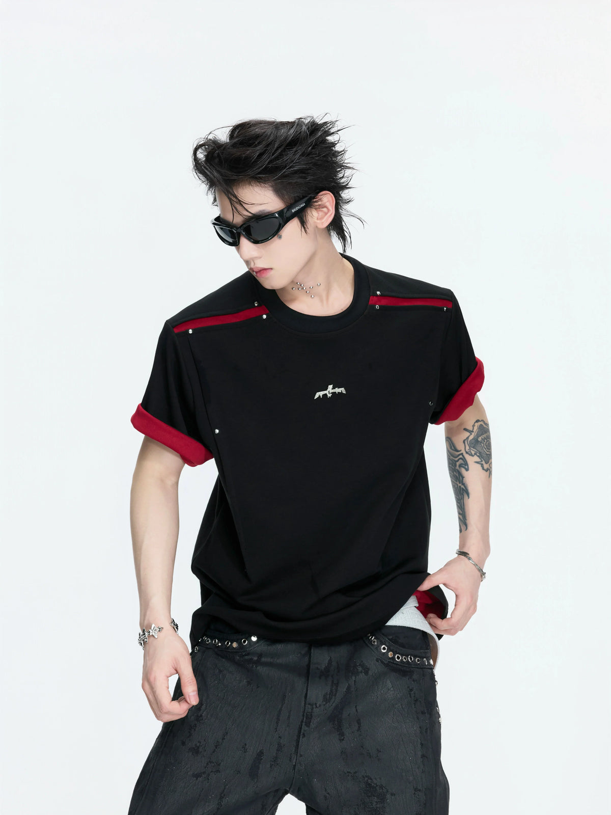 Contrast Trim Studded Shoulder T-Shirt - Notkicks