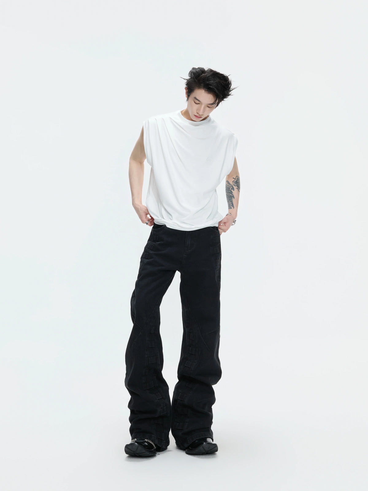Sleeveless Mock Neck Draped T-Shirt - Notkicks