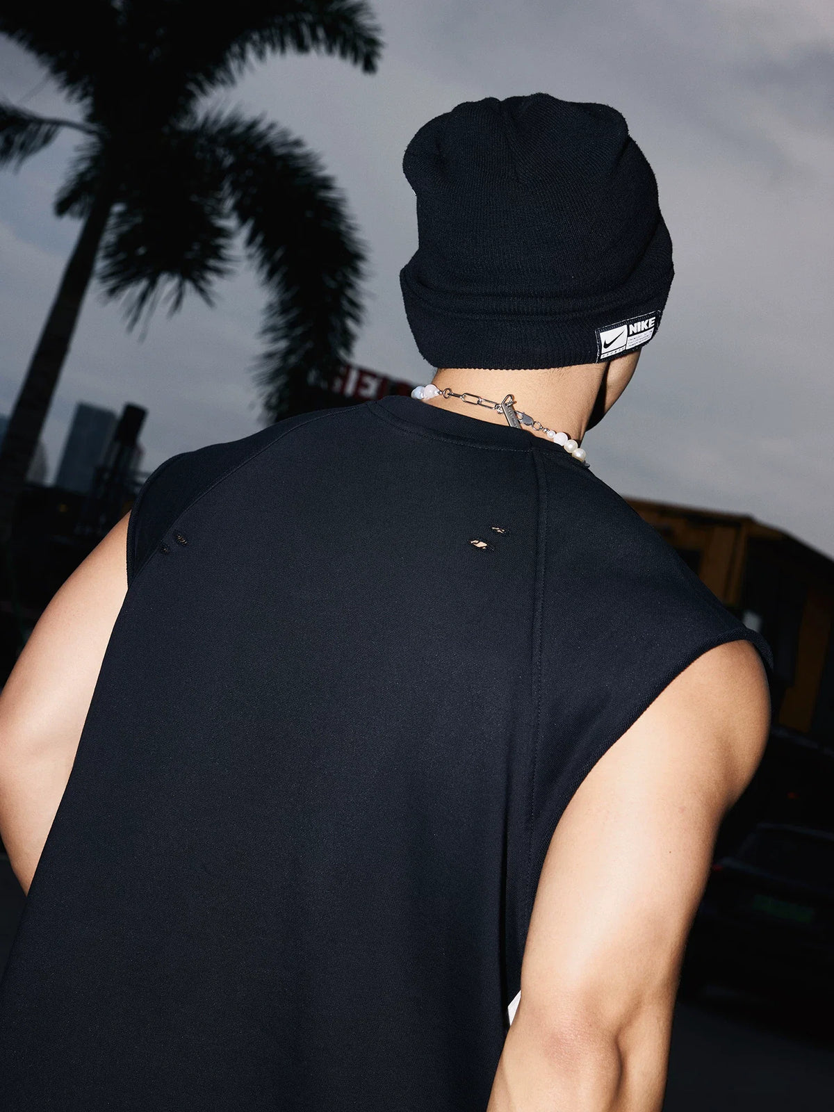 Midnight Confidence Sleeveless Training Tee - Notkicks