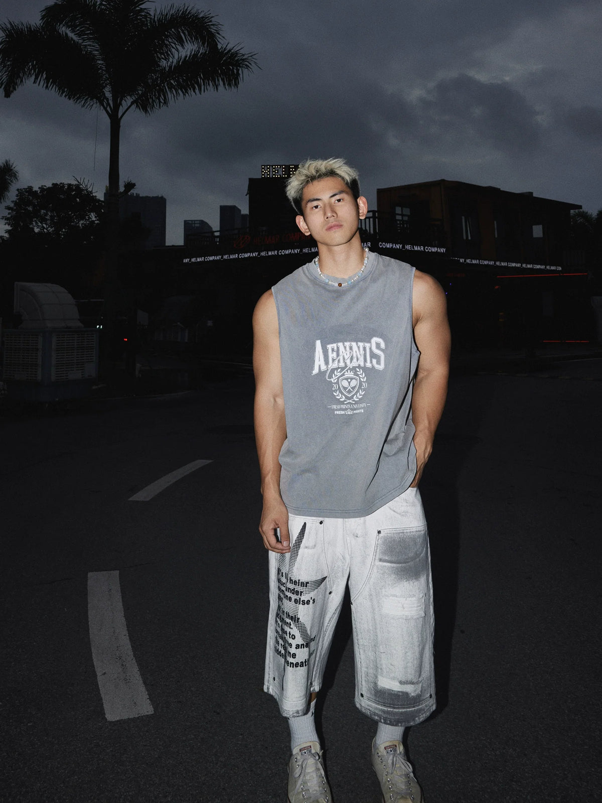 Sleeveless AENNIS Graphic Muscle Tee - Notkicks
