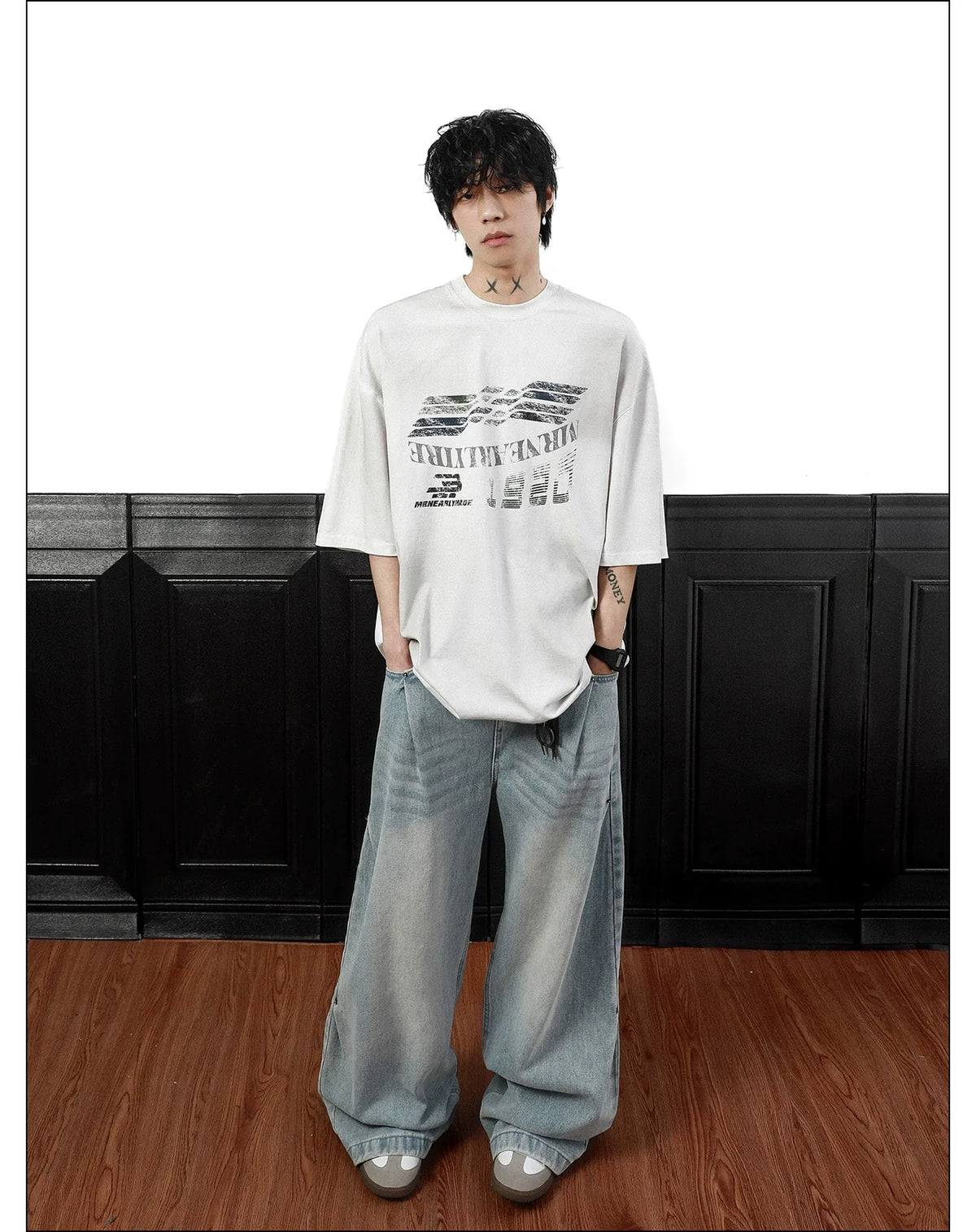 Gridline Drift Graphic Oversized Tee - Notkicks