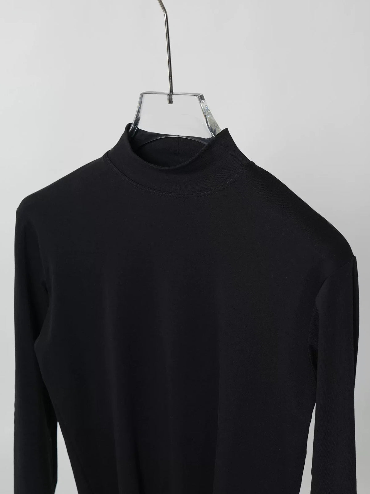 Blank Signal Stretch Turtleneck Base Layer - Notkicks
