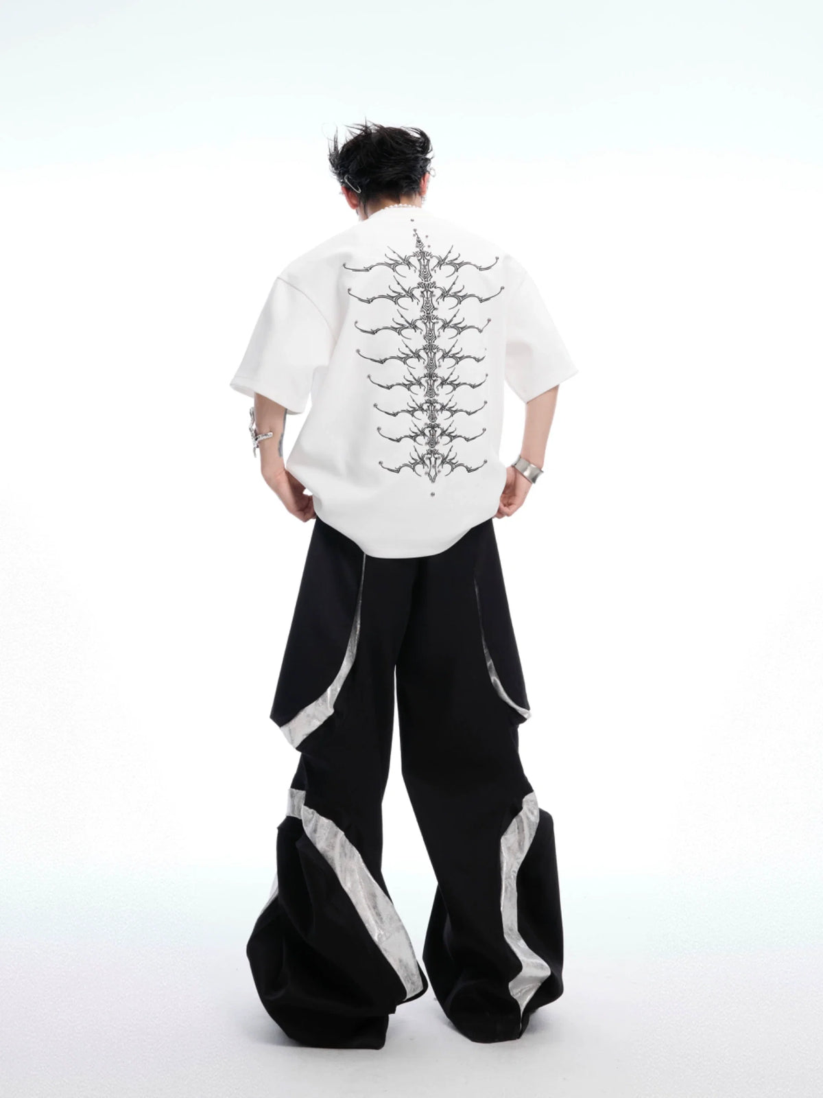 Spine Crystal Grey Graphic Tee - Notkicks
