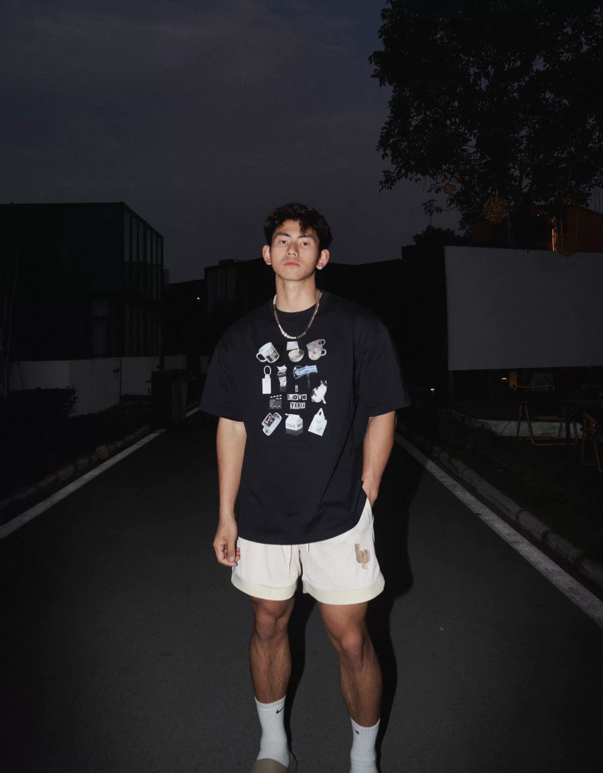 Café Print Graphic T-Shirt - Notkicks