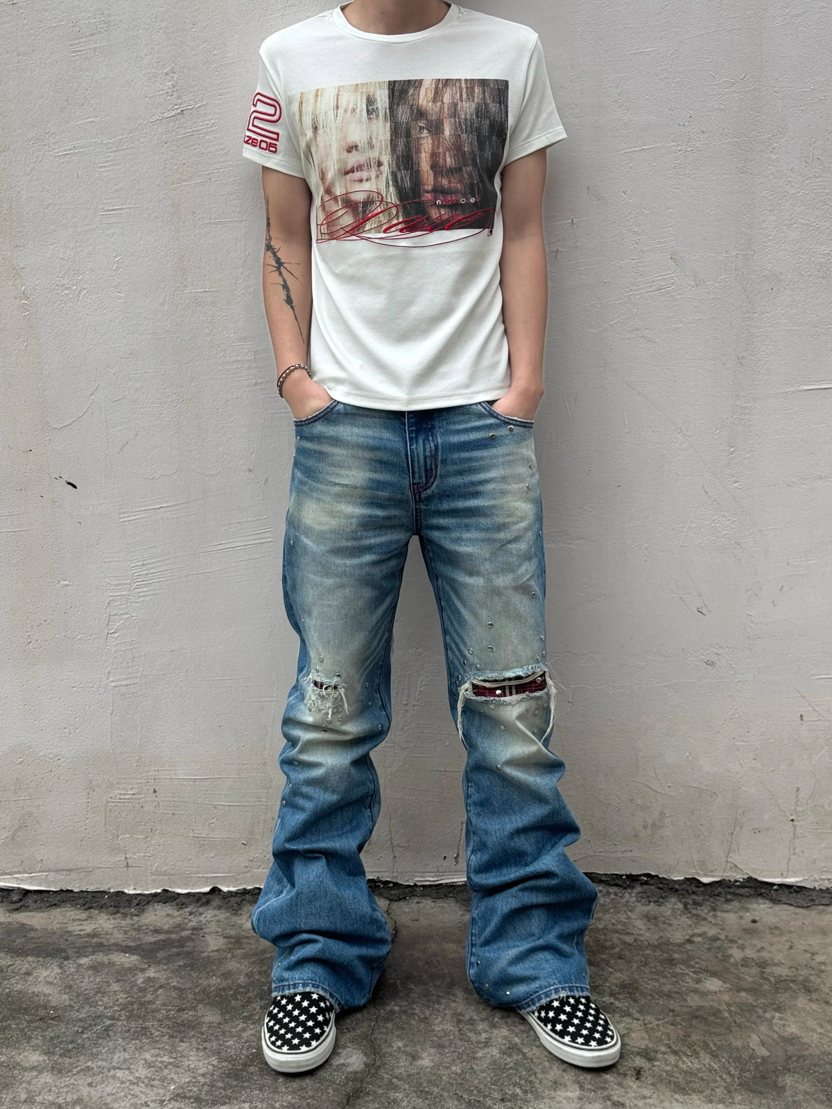 Twin Glare Portrait Graphic Tee - Notkicks