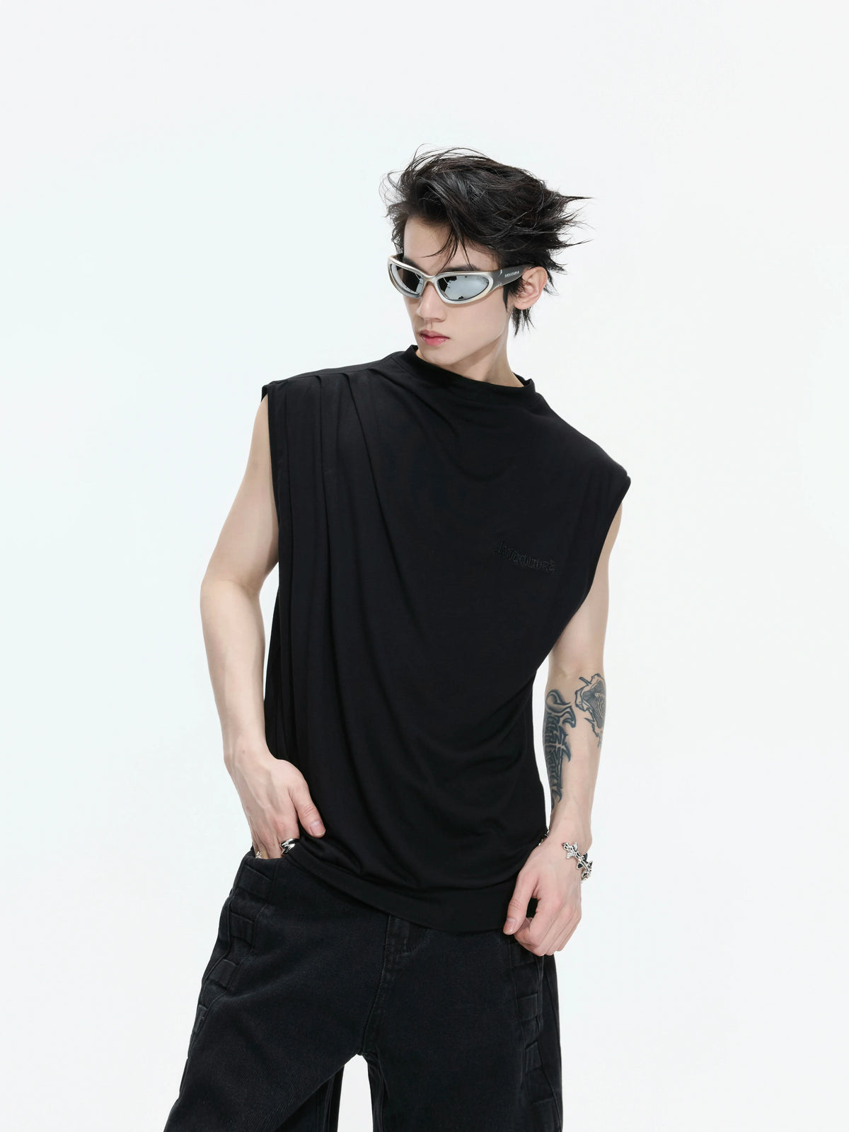 Sleeveless Mock Neck Draped T-Shirt - Notkicks