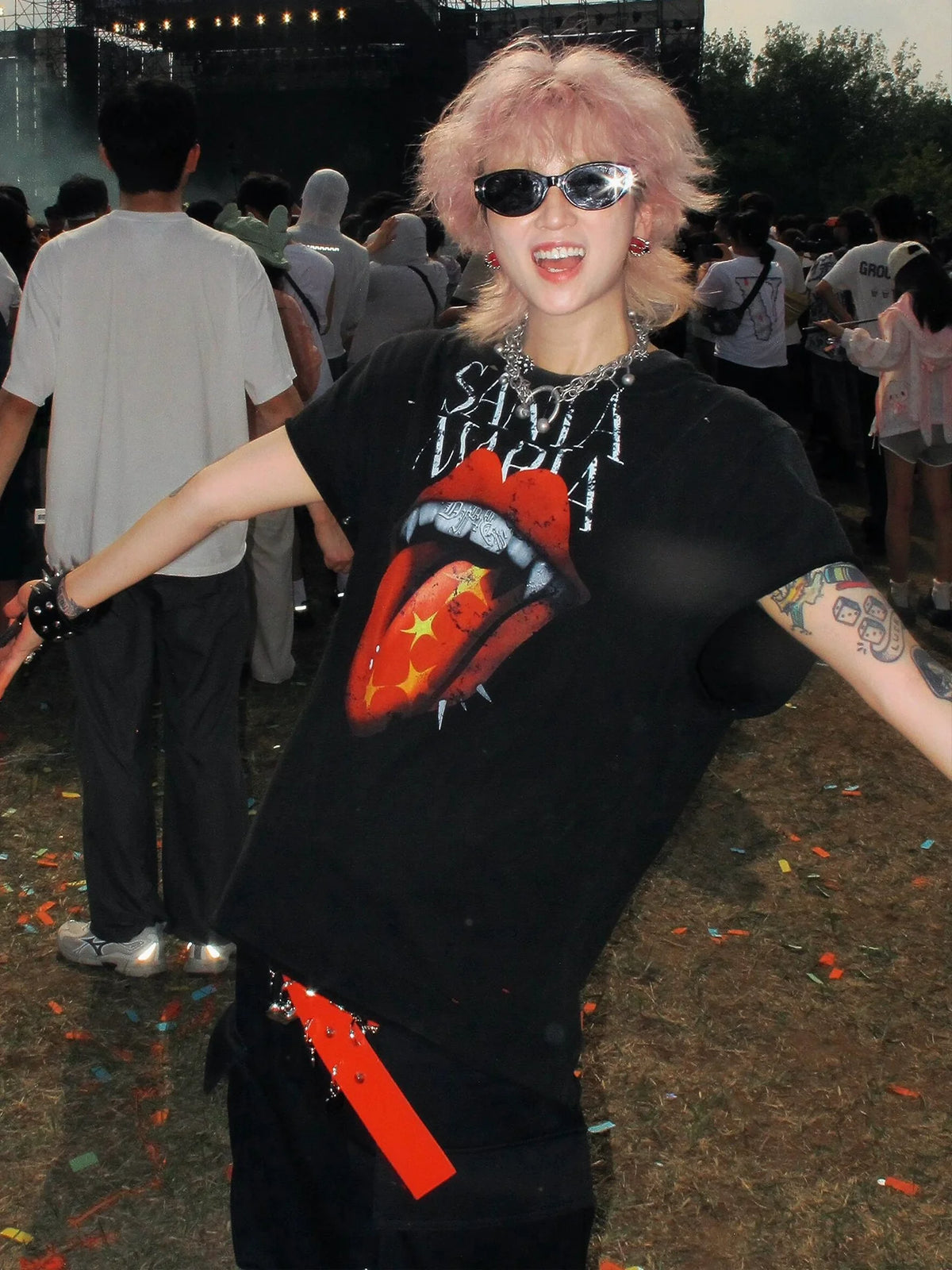 Vampire Tongue Graphic Tee - Notkicks