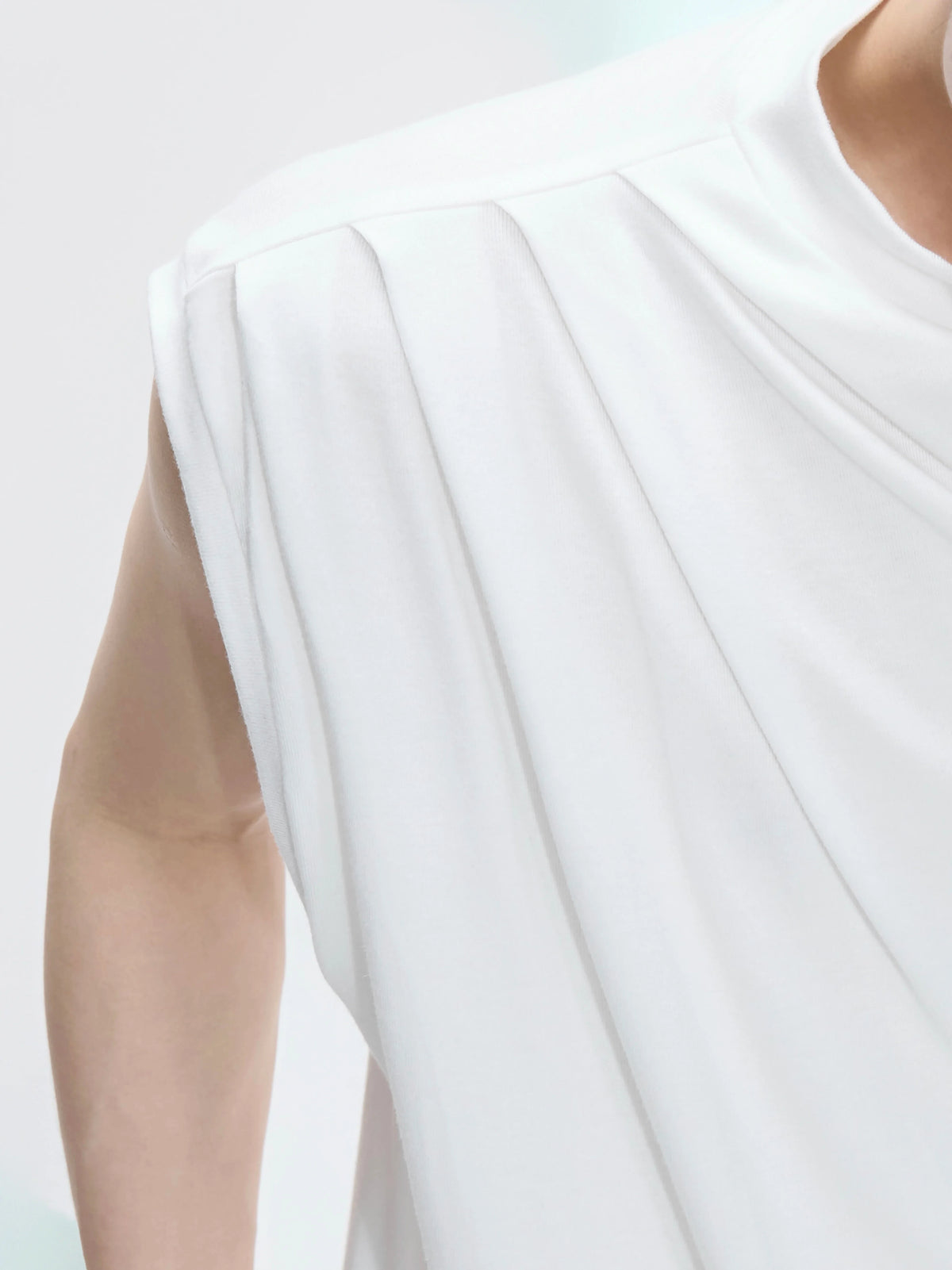 Sleeveless Mock Neck Draped T-Shirt - Notkicks
