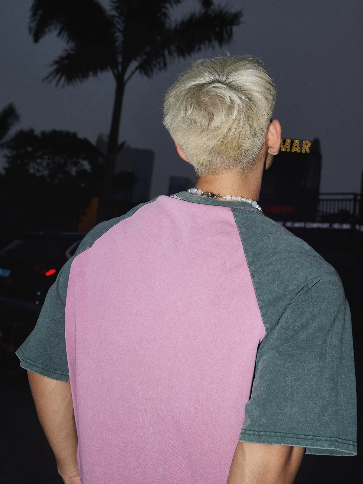 Never Goes Away Graphic Tee - Notkicks