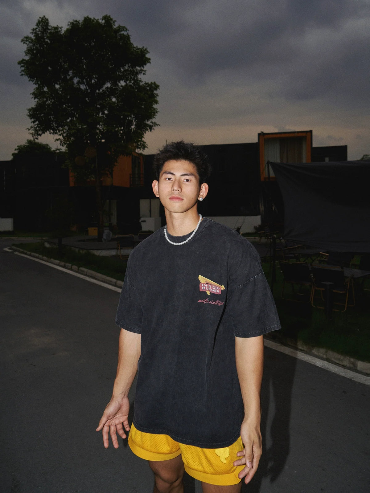 Washed Sunset Palm Graphic T-Shirt - Notkicks