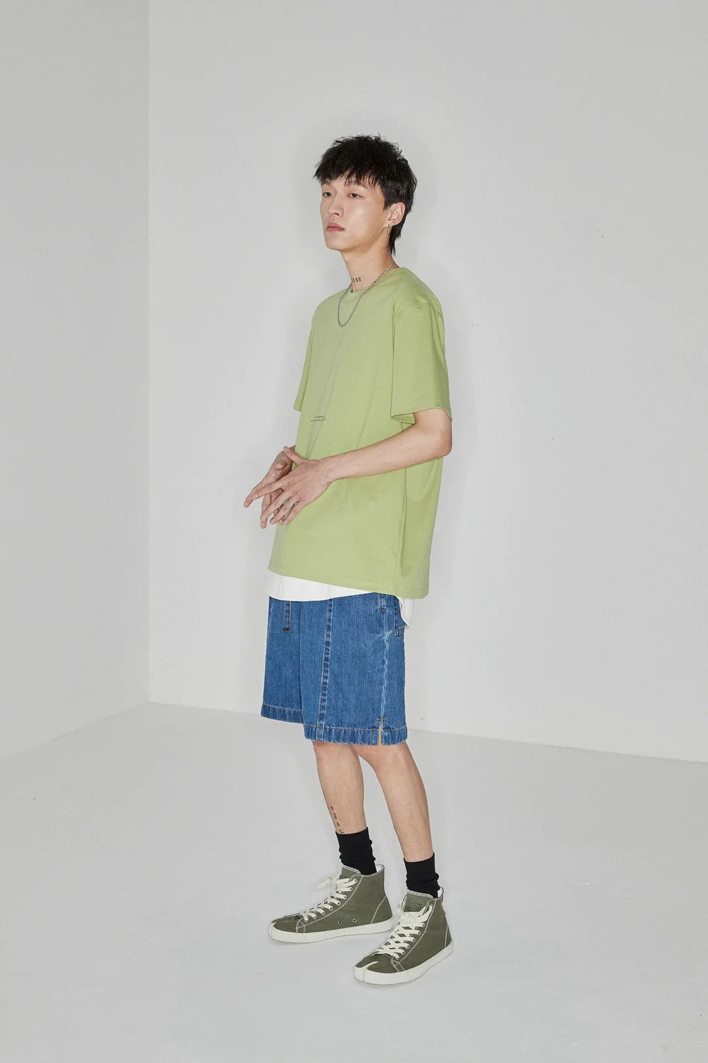 Color Block Letter Print Standard Tee - Notkicks