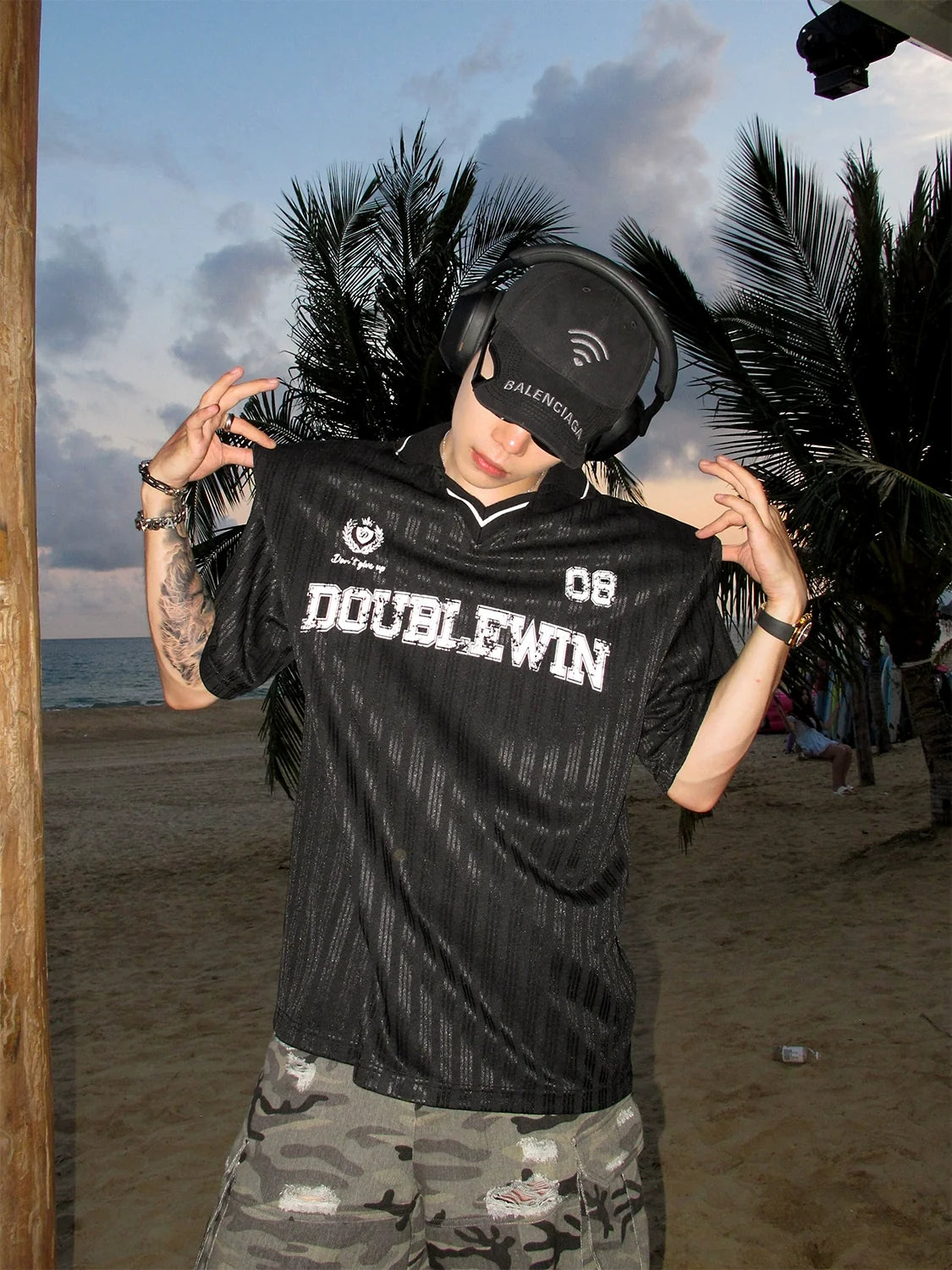 Tropic Noir Mesh Jersey Tee - Notkicks