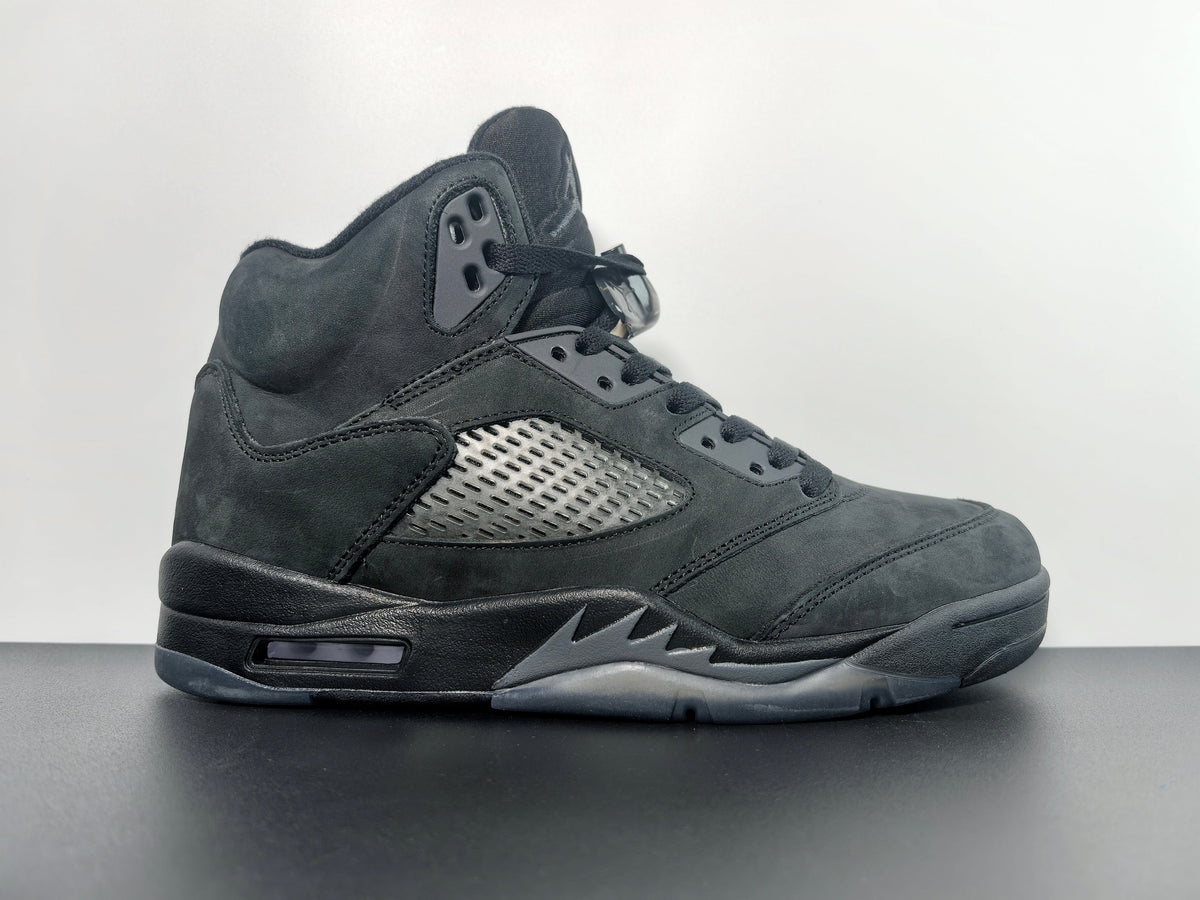 Air Jordan 5 Retro Black Cat - Elevate Your Style Game