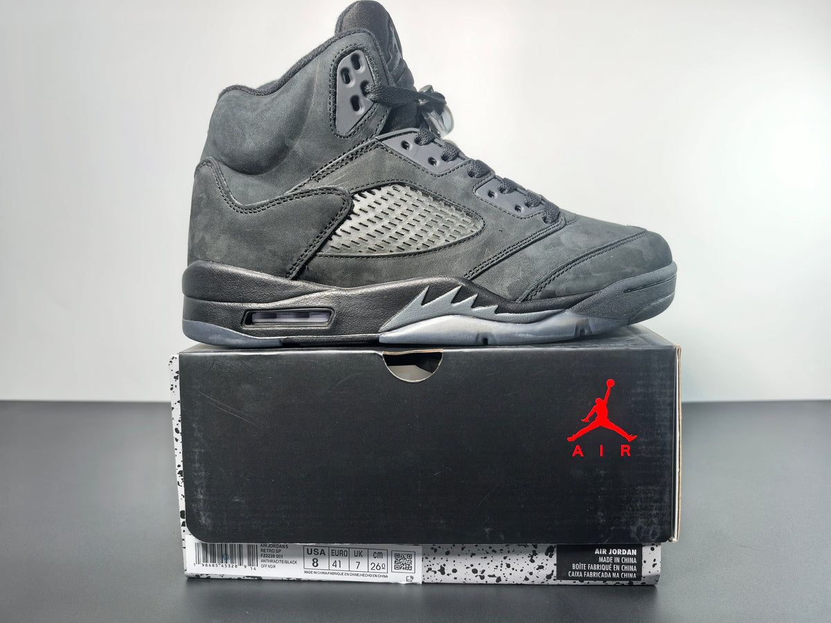 Air Jordan 5 Retro Black Cat - Elevate Your Style Game