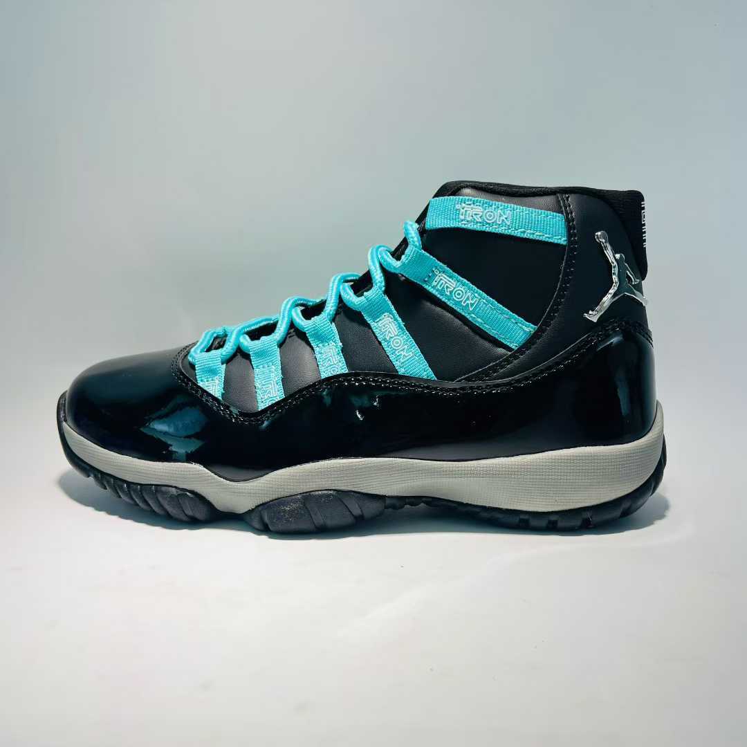 Air Jordan 11 Retro - A Timeless Sneaker Icon