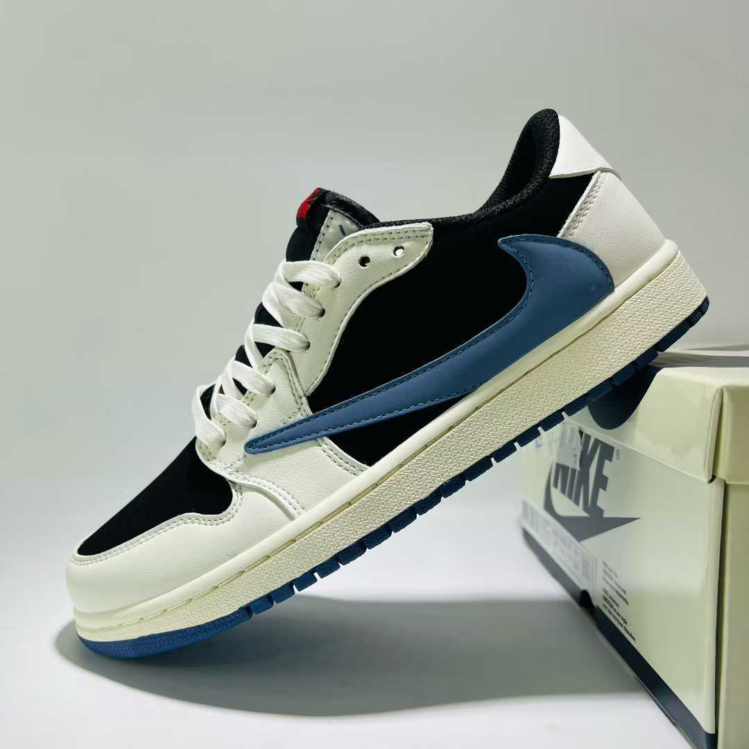 Travis Scott x Air Jordan 1 Low OG - Limited Edition Sneaker