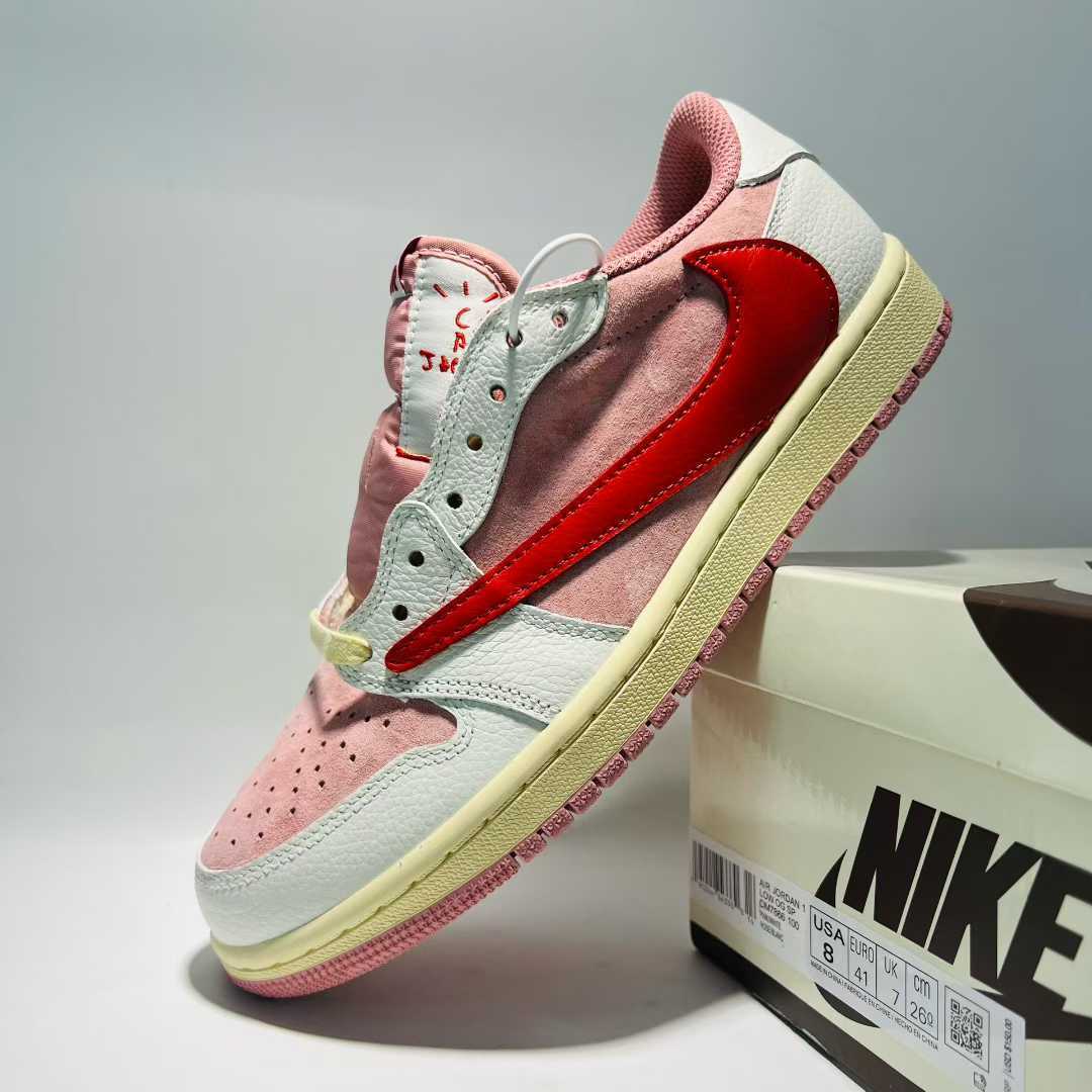 Travis Scott x Air Jordan 1 Low OG – A Legendary Sneaker Collaboration