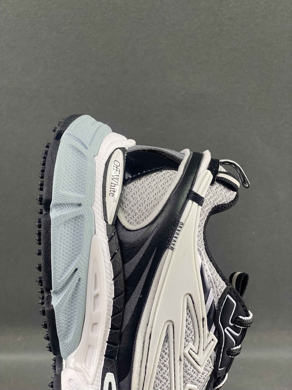 Custom OW x Virgil Abloh OW1102 SneakerNational