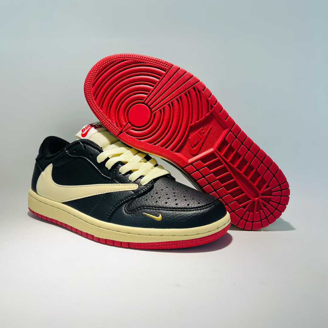 Travis Scott x Air Jordan 1 Low OG - Iconic Streetwear Collaboration