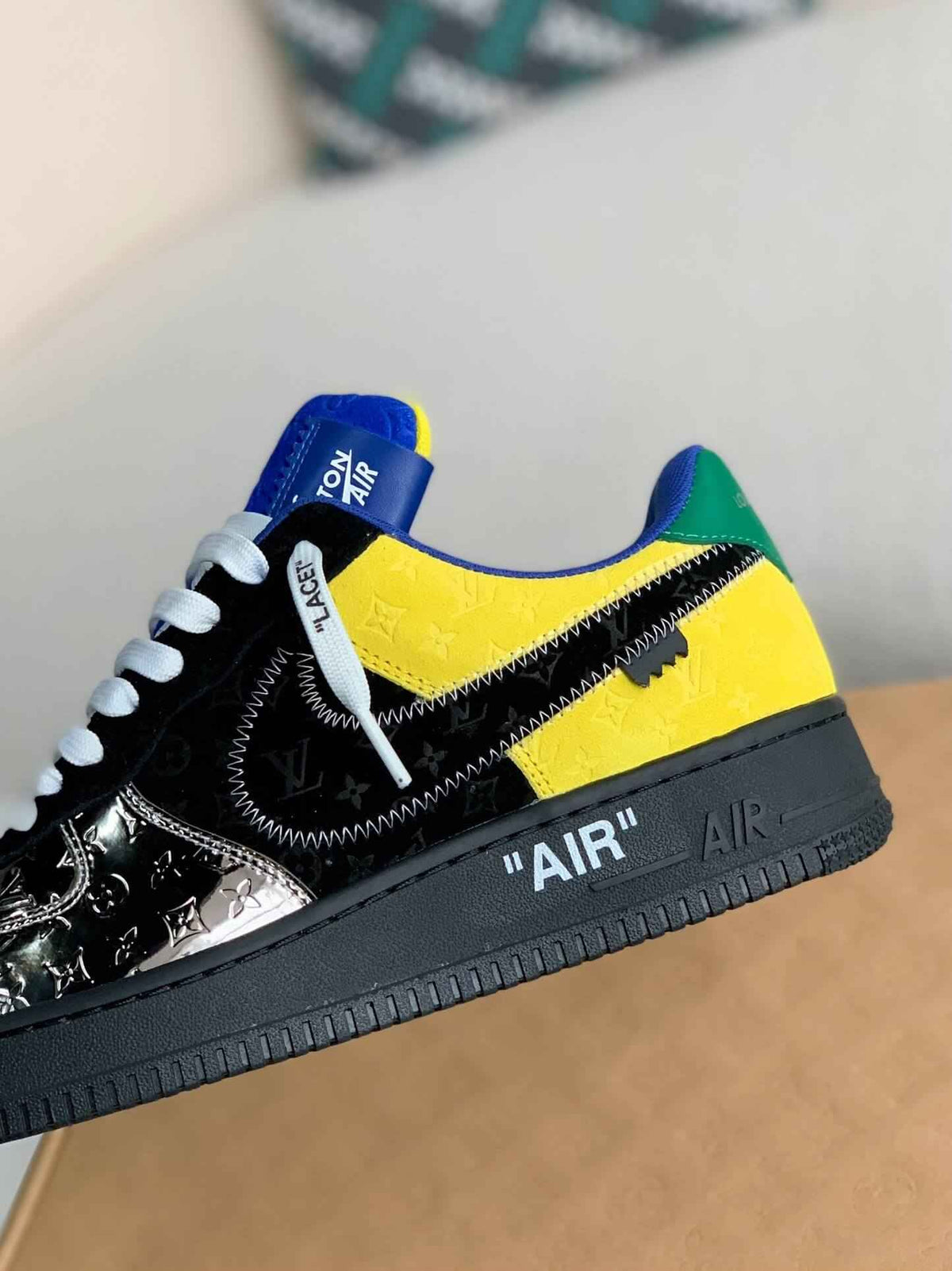 Air Force 1 Low Metallic Silver Sneaker