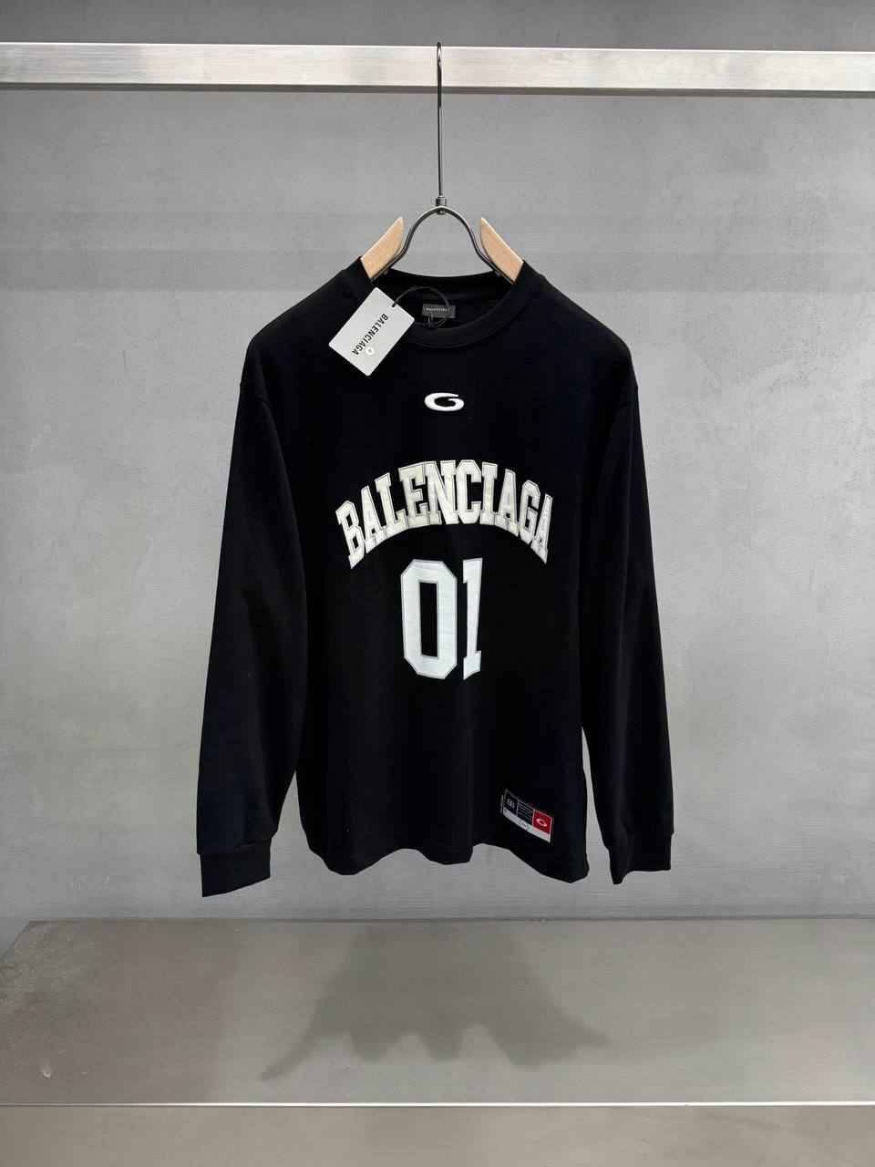 Balenciaga Sweatshirt