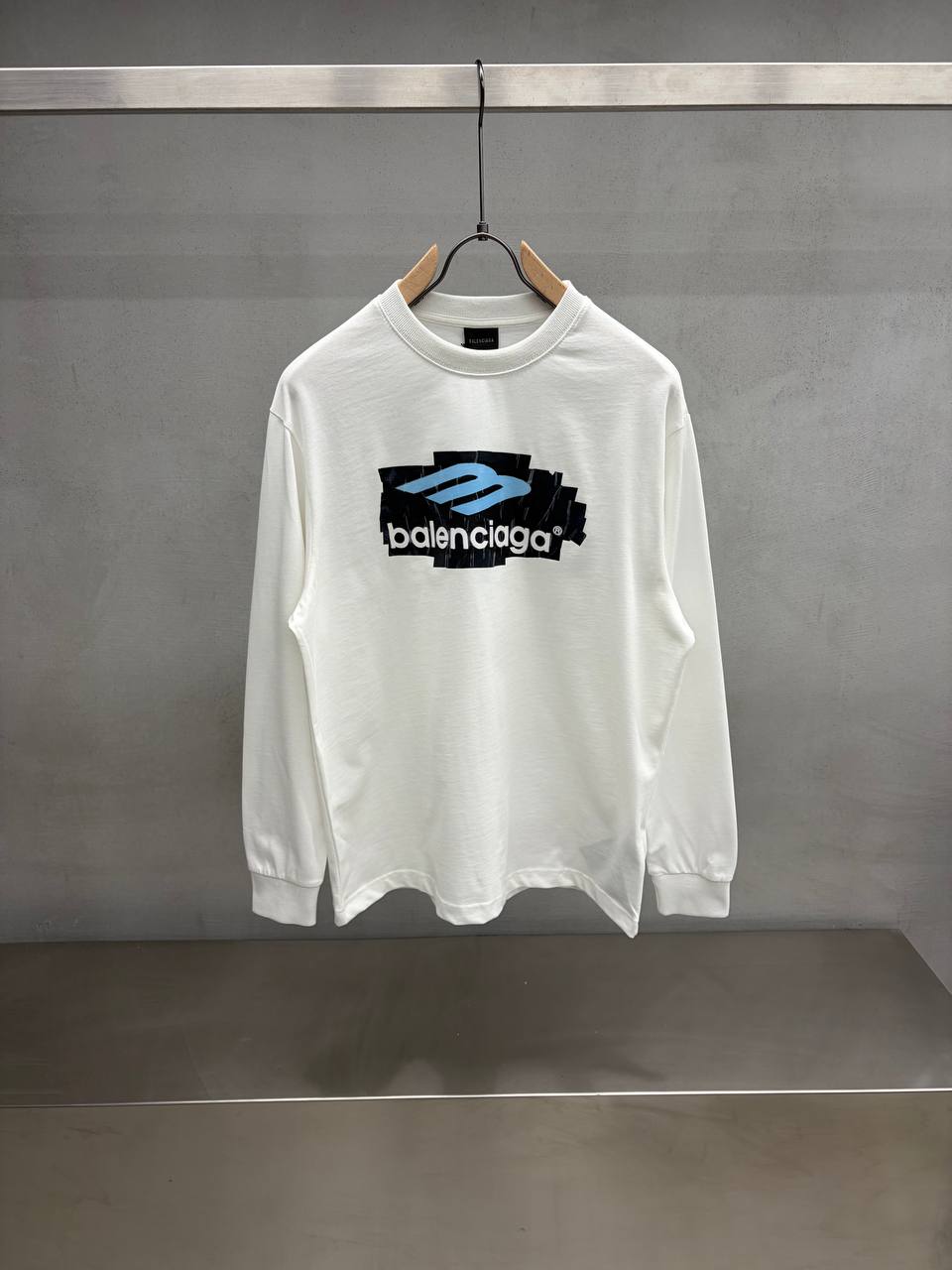 Balenciaga Sweatshirt 005