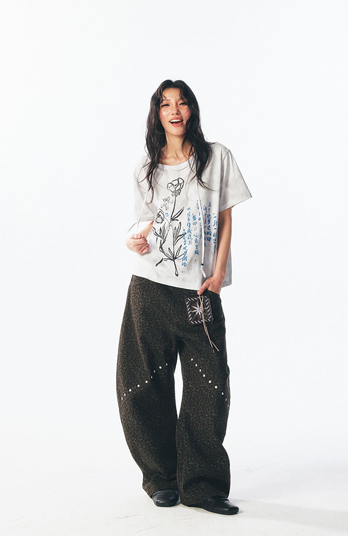 Blue Script Floral Cotton Tee - Notkicks