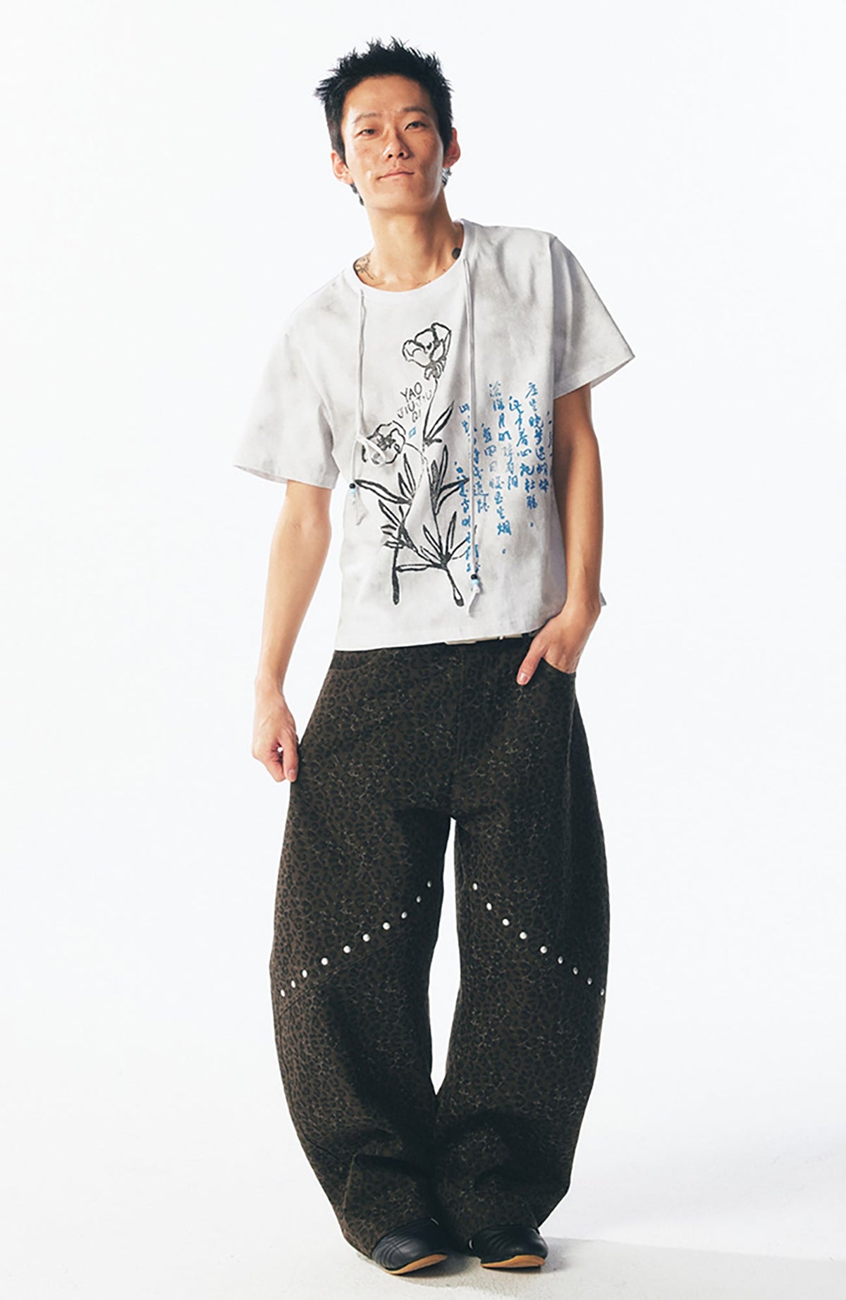 Blue Script Floral Cotton Tee - Notkicks