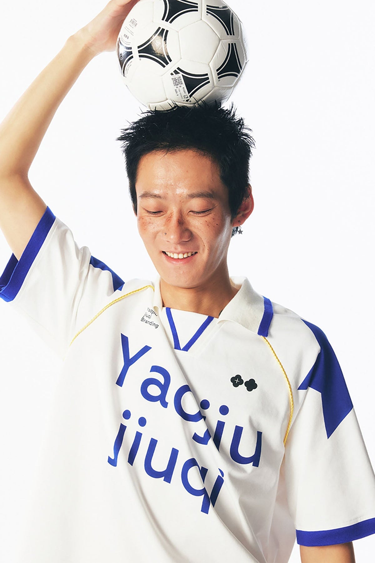 Retro Contrast-Panel V-Neck Jersey - Notkicks