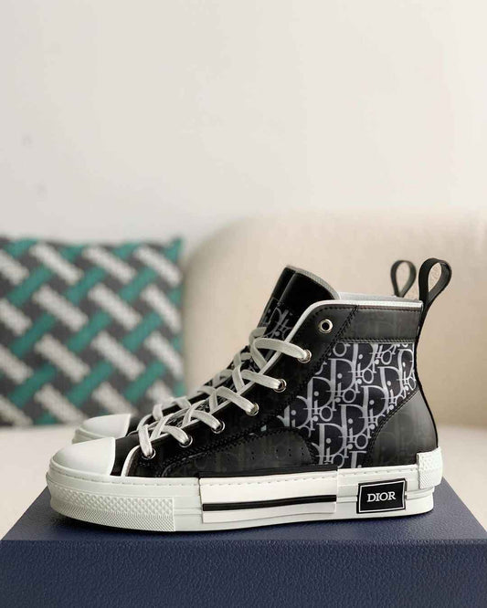 Dior B23 High-Top Sneaker in Black & White Dior Oblique Canvas with Patent Leather Panels